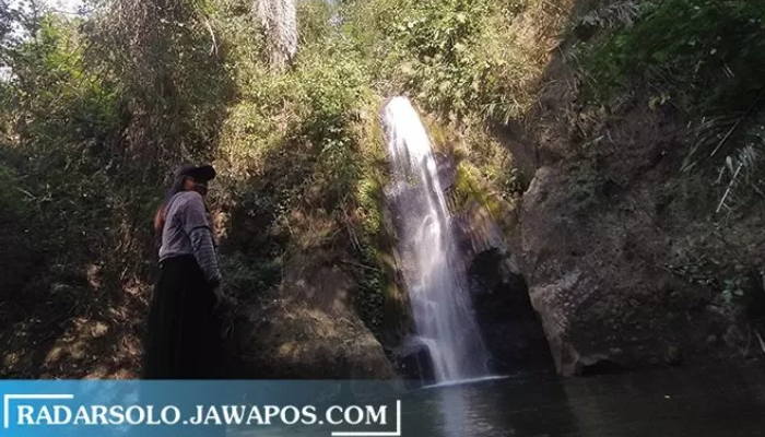 Air terjun Sewawar Sedinding di Jenawi, Karanganyar.