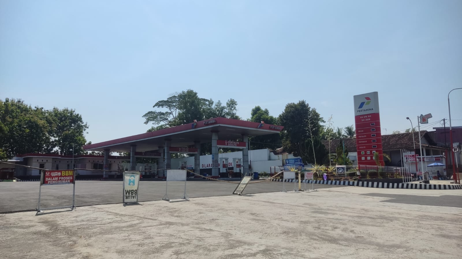 Suasana di SPBU Ngadirojo tanpa aktivitas pengisian BBM kendaraan, Selasa (21/5/2024).