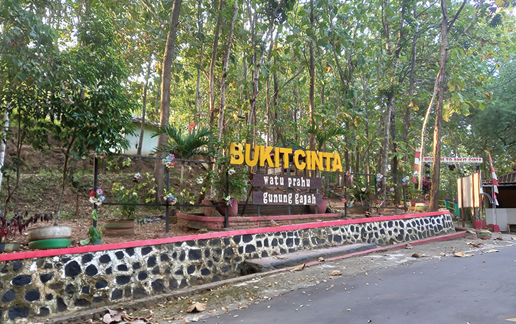 Wisata alam Bukit Cinta di Bayat, Klaten