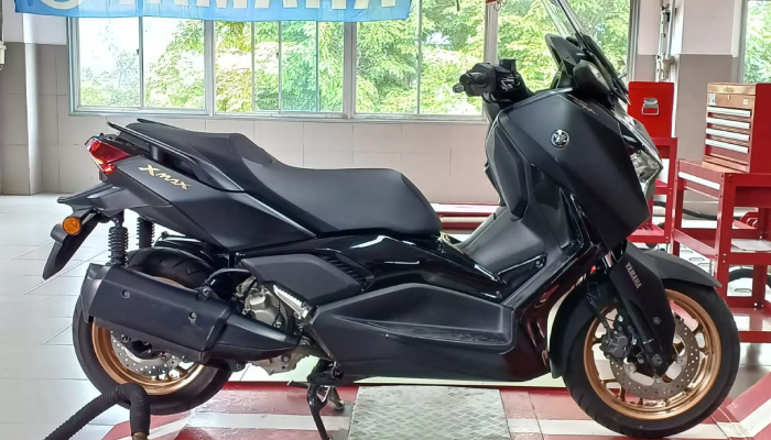Pengguna sepeda motor Yamaha Xmax 250 cc kini wajib miliki SIM C1.
