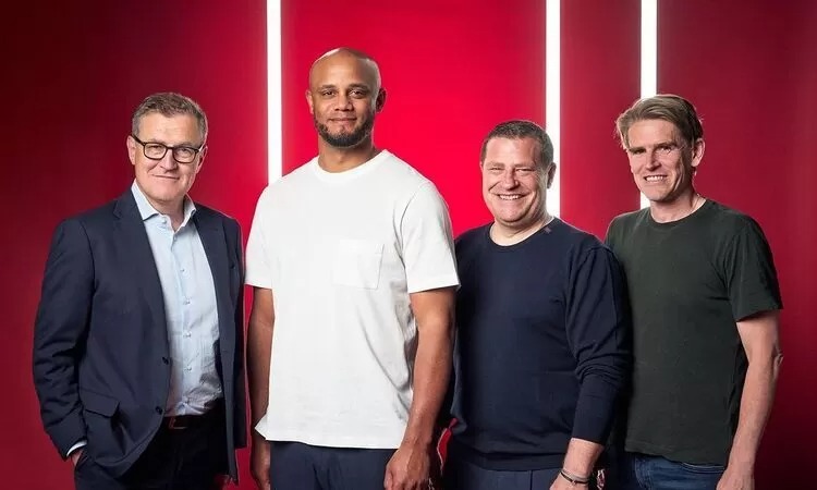 Vincent Kompany (kedua dari kiri) resmi jadi pelatih baru Bayern Munchen.