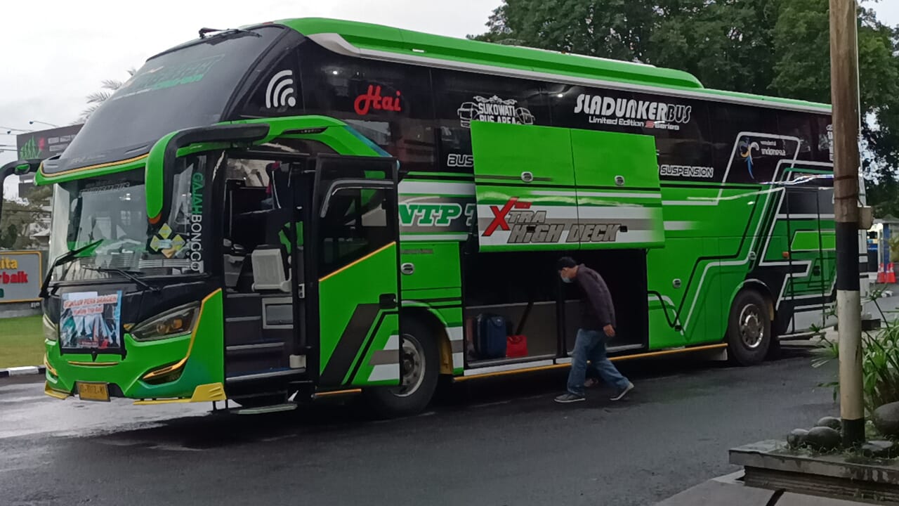 Kegiatan study tour salah satu sekolah di Sragen, beberapa waktu lalu. (Ahmad Khairudin/Radar Solo)