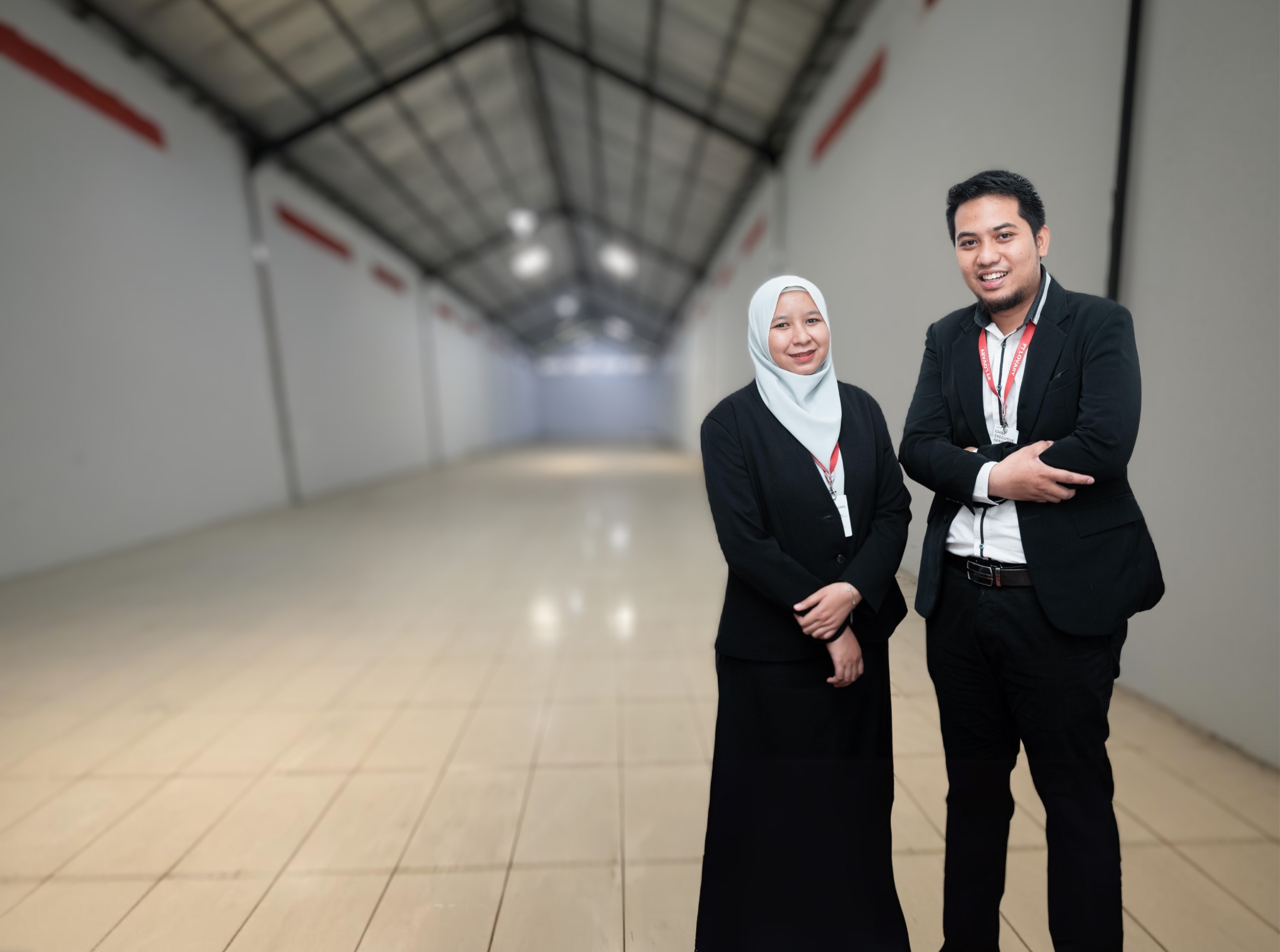 Pasutri, Ibrahim Yusuf dan Siska Pratiwi adalah sosok di balik Lovary.id, perusahaan perhiasan yang khusus memproduksi cincin pernikahan.