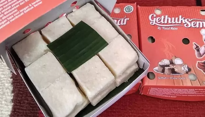 Gethuk Semar jadi pilihan oleh-oleh dari Karanganyar.