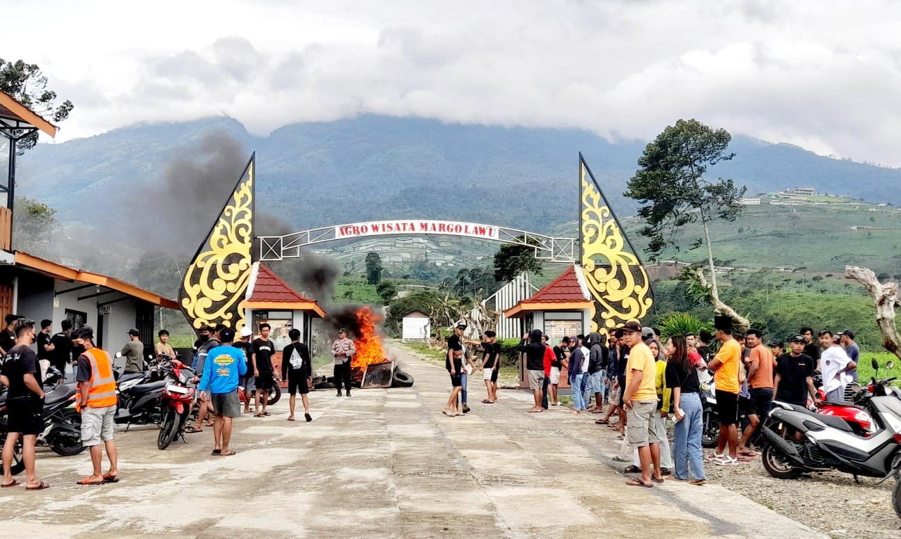 Agrowisata di kawasan kebun teh Kemuning yang sempat diprotes warga, beberapa waktu lalu. (Rudi Hartono/Radar Solo)