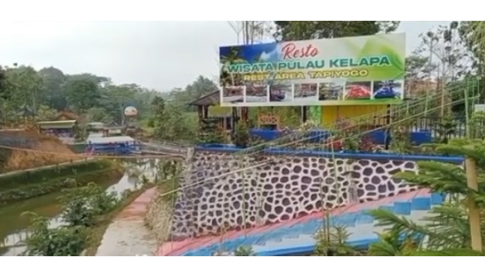 Agrowisata Pulau Kelapa di Dawung, Matesih, Karanganyar.