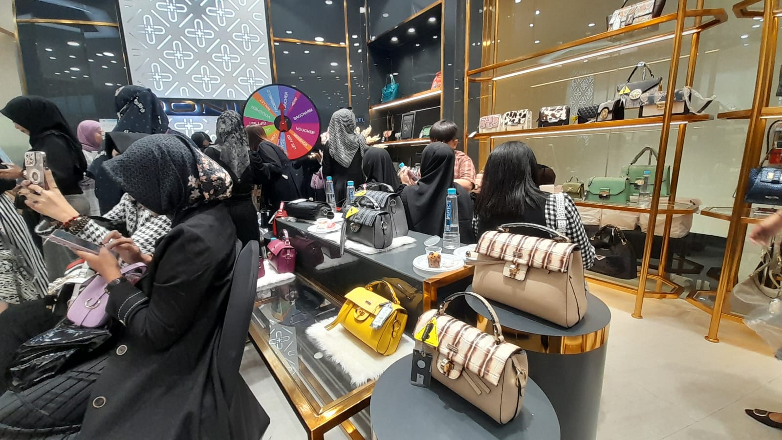 Aneka produk Donini menggunakan bahan premium dengan harga bersaing.
