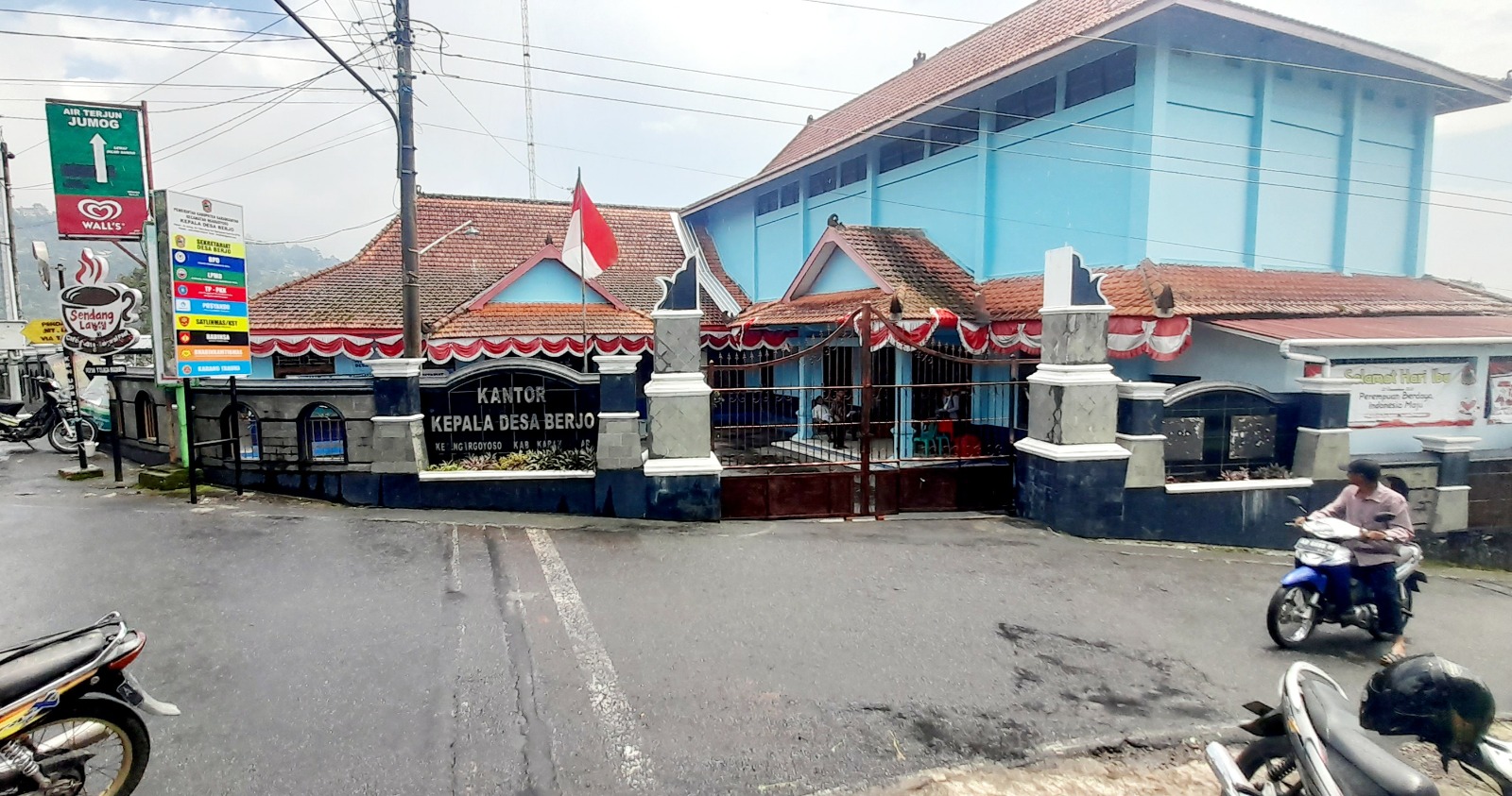 Kantor Kepala Desa Berjo, Ngargoyoso, Karanganyar.