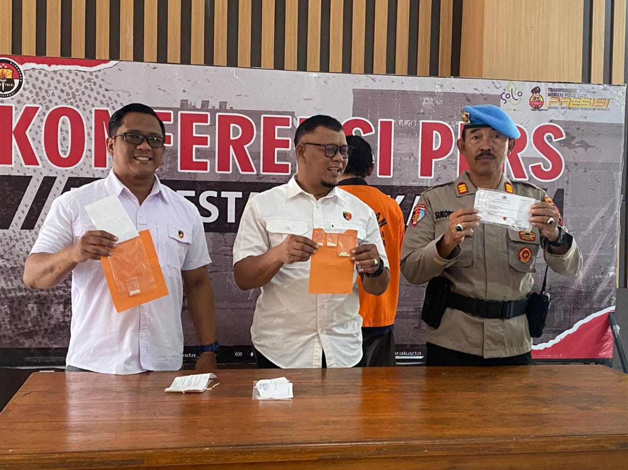 Satresnarkoba Polresta Surakarta gelar rilis penangkapan pengedar sabu-sabu.