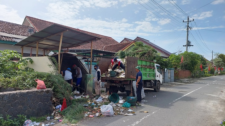 Ilustrasi pengambilan sampah di kawasan permukiman di Boyolali Kota.