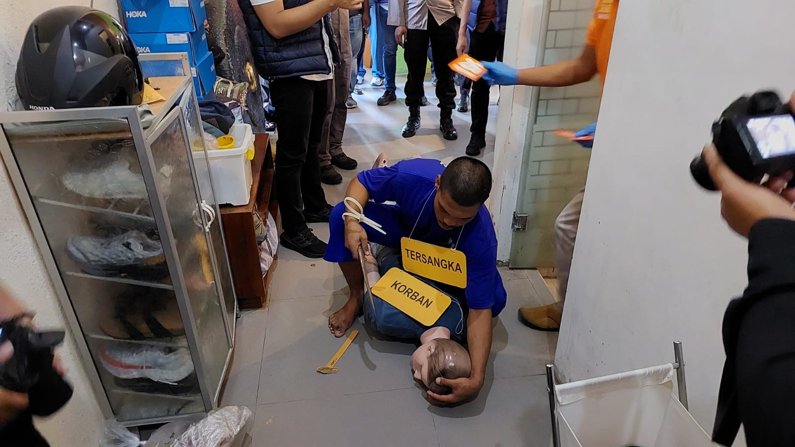 Rekonstruksi pembunuhan Bayu Handono, pengusaha tembaga di Boyolali dengan tersangka Irwan, Rabu (26/6/2024).
