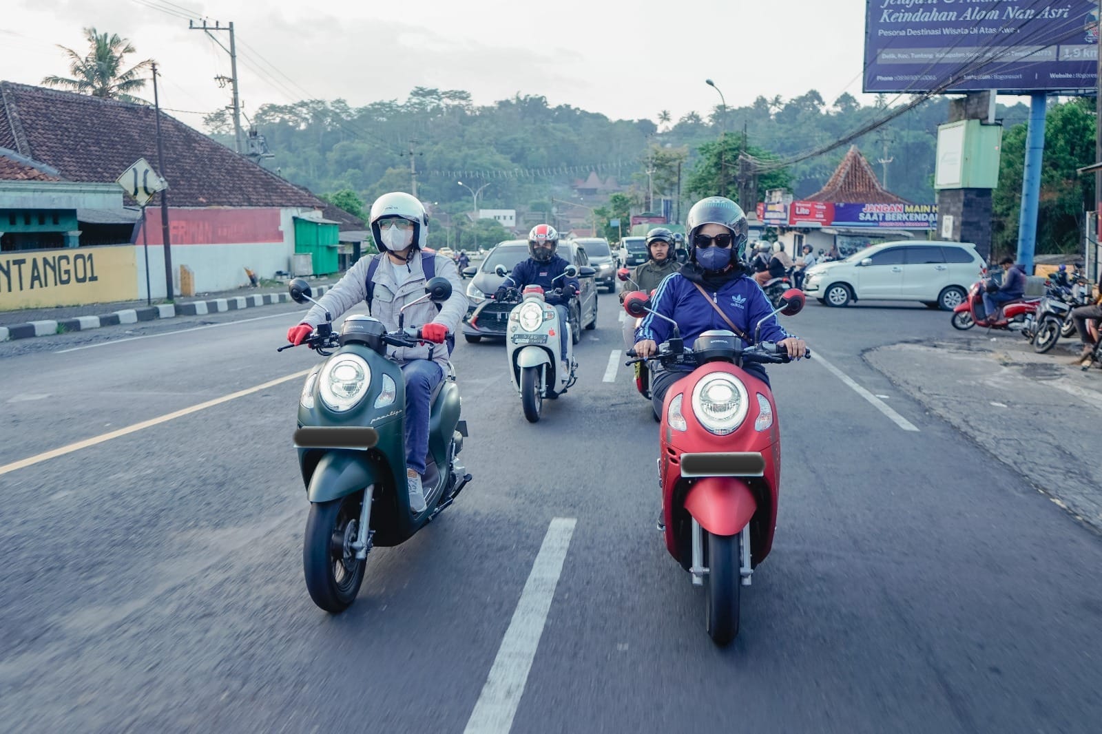 Rolling city bersama pemilik Honda Scoopy melewati lingkar Ambarawa menuju area Bawen dan tuntang hingga finish di Saloka Park, tempat konser berlangsung.
