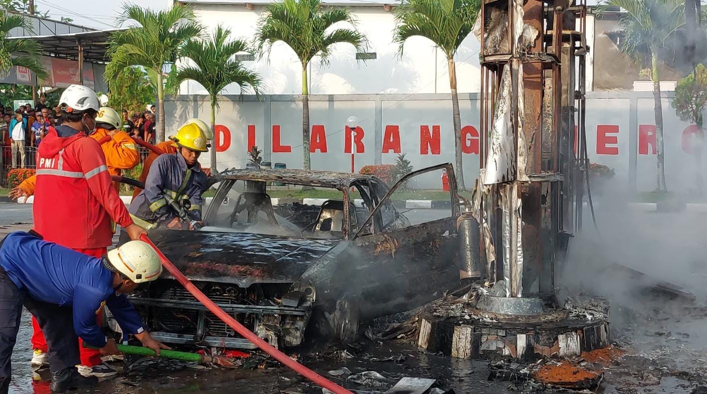 Kebakaran SPBU Matesih, Karanganyar, Minggu (30/6/2024). (Rudi Hartono/Radar Solo)