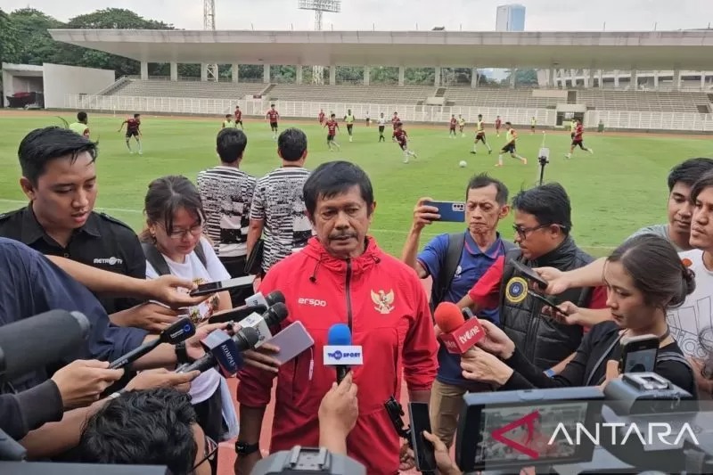 Pelatih tim nasional Indonesia U-19 Indra Sjafrie .