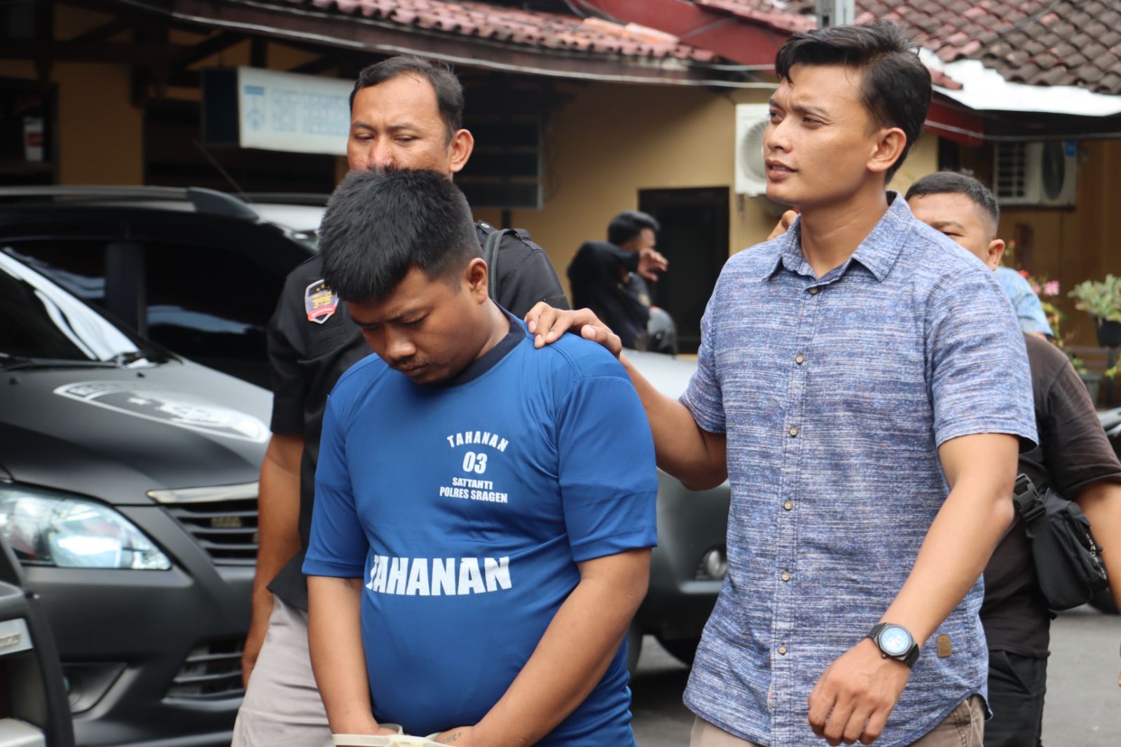 Andika alias Ndruwo, pelaku penganiayaan warga Banaran, Sambungmacan, Sragen ditangkap. (Ahmad Khairudin/Radar Solo)