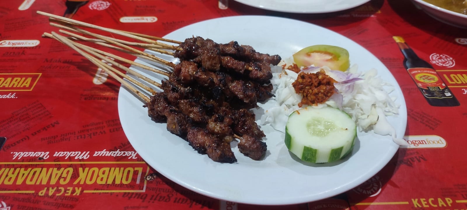 Sate kambing Mungkung di Kecamatan Sidoharjo, Kabupaten Sragen yang sudah melegenda. (Ahmad Khairudin/Radar Solo)