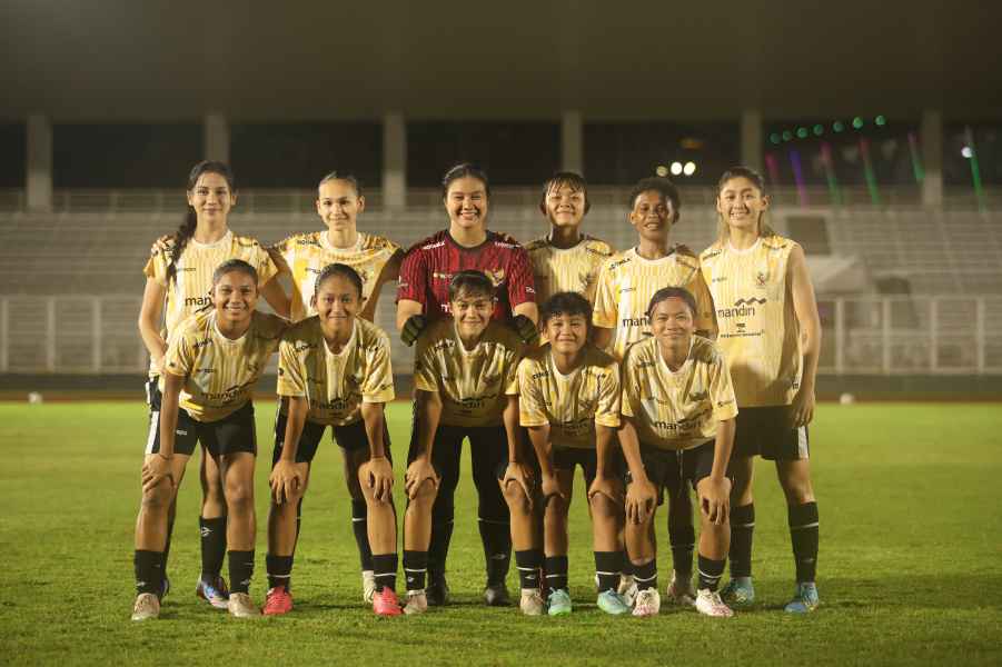 Kiper Unsa Women Fani Supriyanto jadi kiper utama Timnas Wanita Indonesia saat ini.
