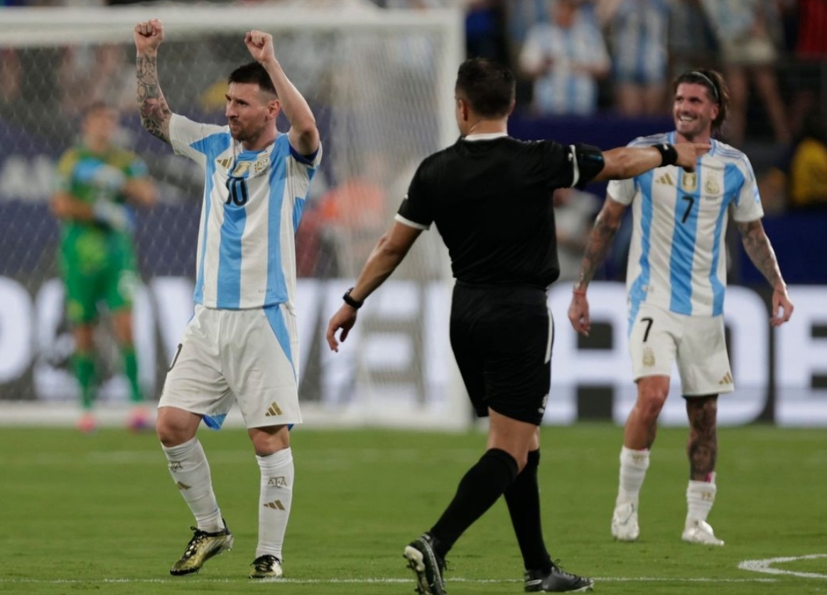 Lionel Messi saat terjun di Copa America 2024.