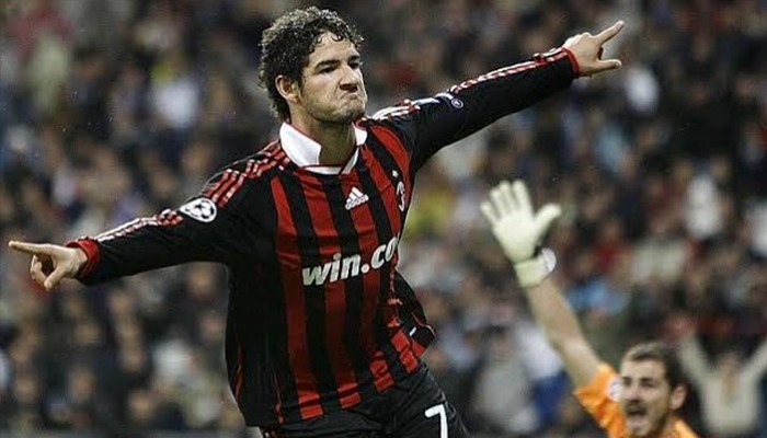 Alexandre Pato saat berseragam AC Milan.