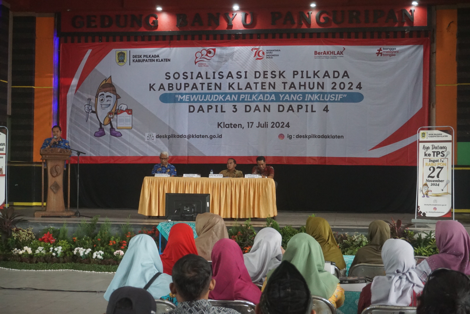 Pemkab Klaten sosialisasi Pilkada 2024 di Desa Ponggok, Kecamatan Polanharjo, Klaten, Rabu (17/7/2024). (Angga Purenda/Radar Solo)