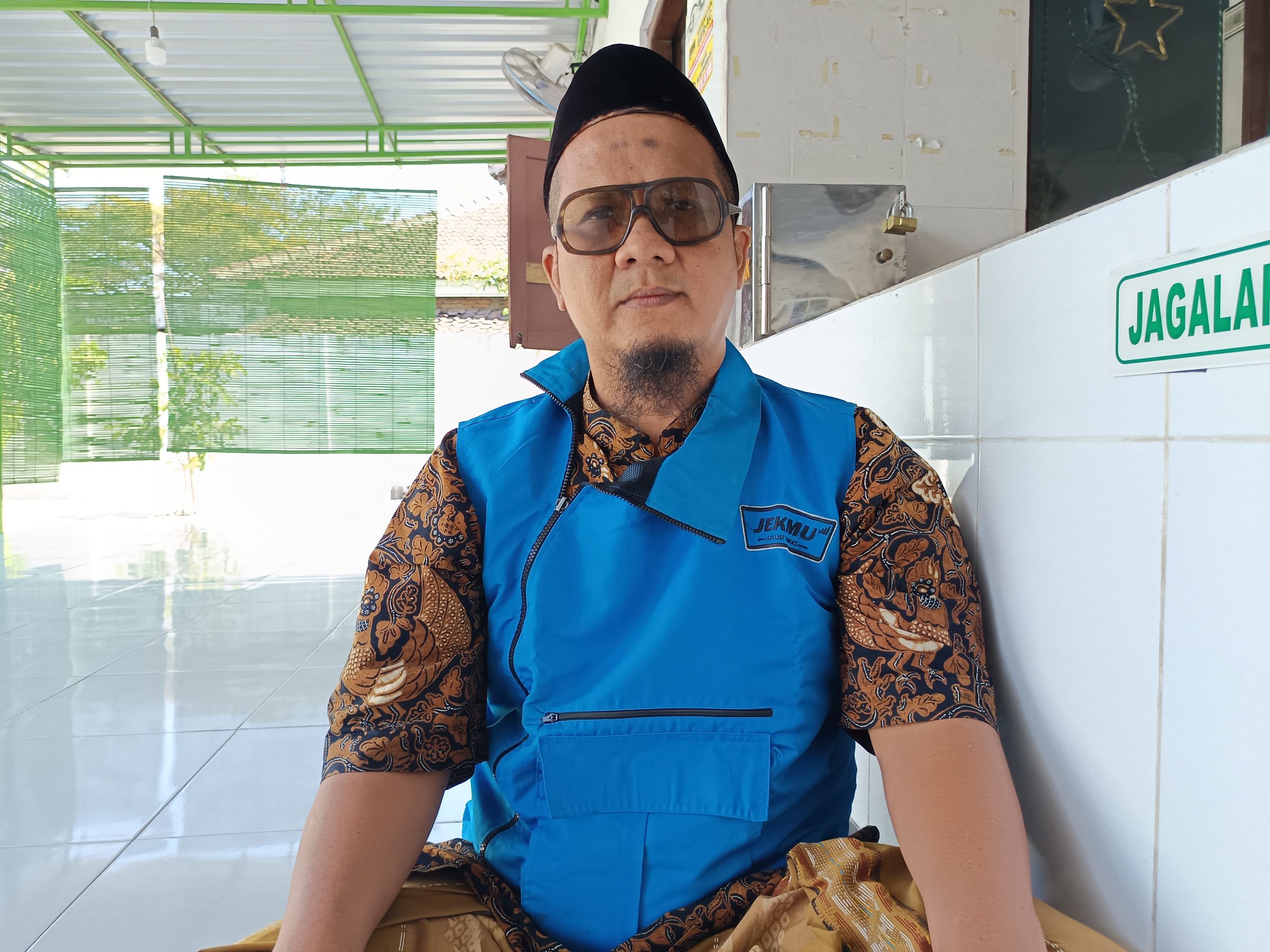 Fachry Sofyan penggagas ojek muslim. (A Christian/Radar Solo)