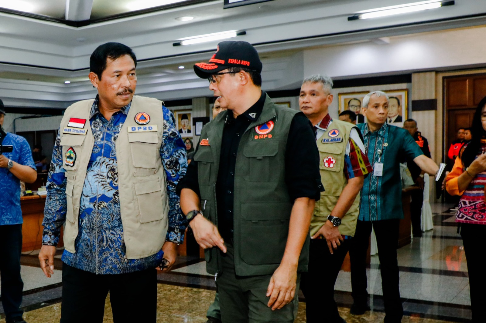 Penjabat Gubernur Jateng Nana Sudjana di sela rapat Koordinasi Siaga Kekeringan bersama BNPB di Gedung Gradhika Bhakti Praja, Semarang Selasa (23/7/2024).