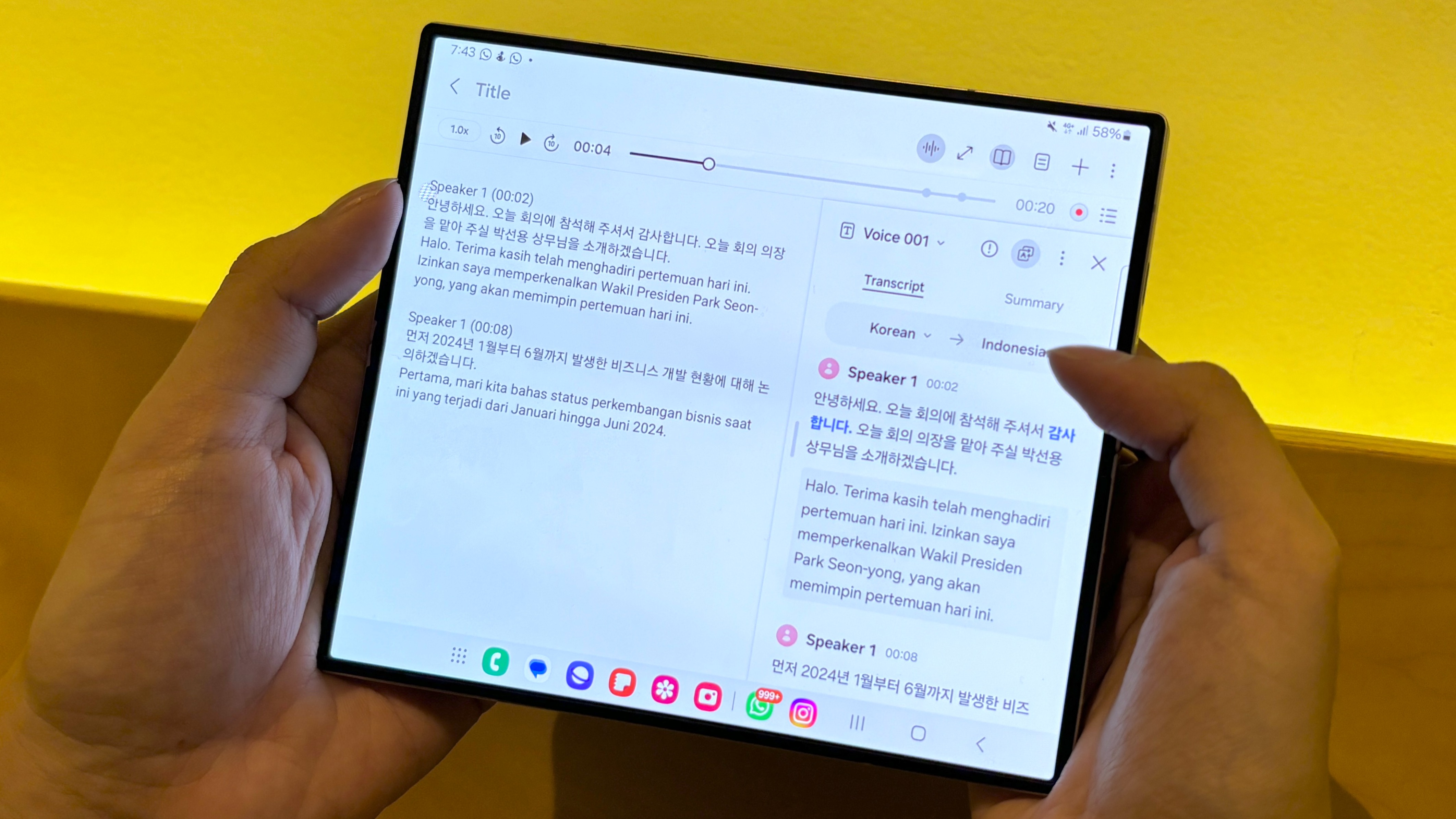Note Assist di Galaxy Z Fold6 bisa mengubah percakapan menjadi teks secara otomatis pengguna pun bisa membaca hasilnya di layar yang lebar dengan-nyaman.