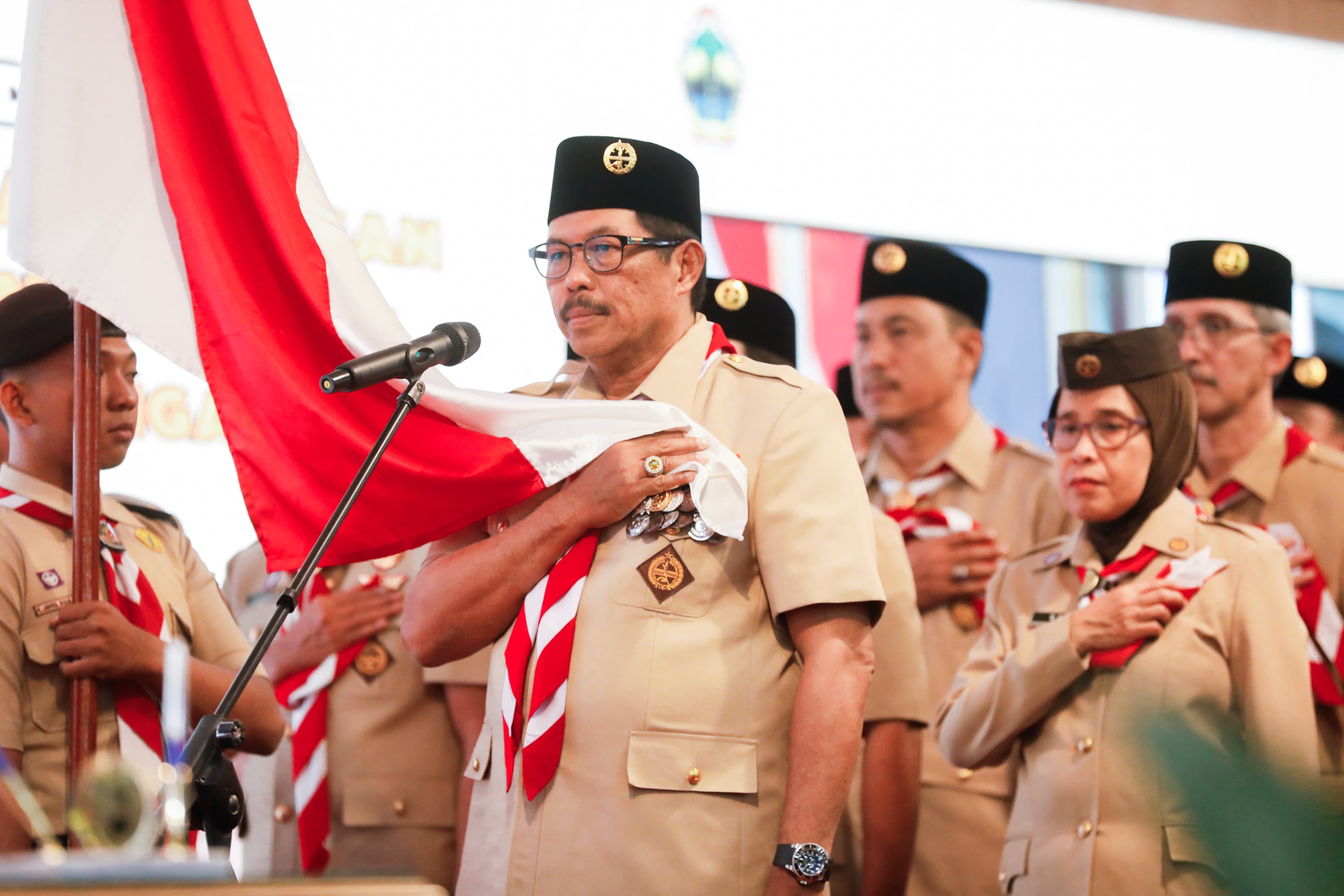 Pj Gubernur Jawa Tengah Nana Sudjana dikukuhkan sebagai Ketua Majelis Pembimbing Daerah (Mabida) Gerakan Pramuka Jateng masa bakti 2023 &ndash; 2028.