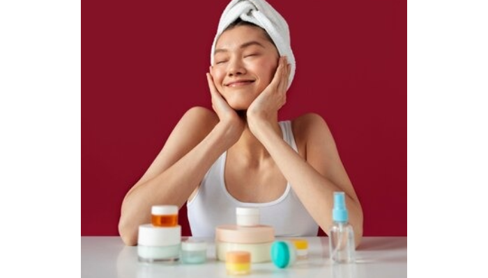 Perawatan kulit wajah dengan produk-produk skincare.