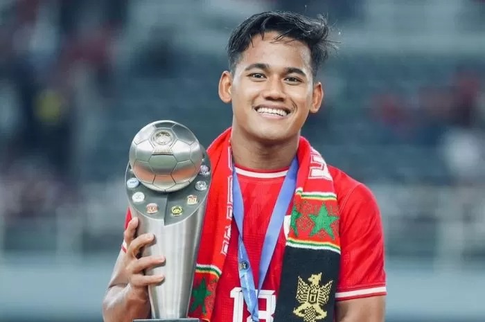 Toni Firmansyah punya senjata baru untuk berjuang bersama Persebaya Surabaya di Liga 1 Indonesia 2024/2025.