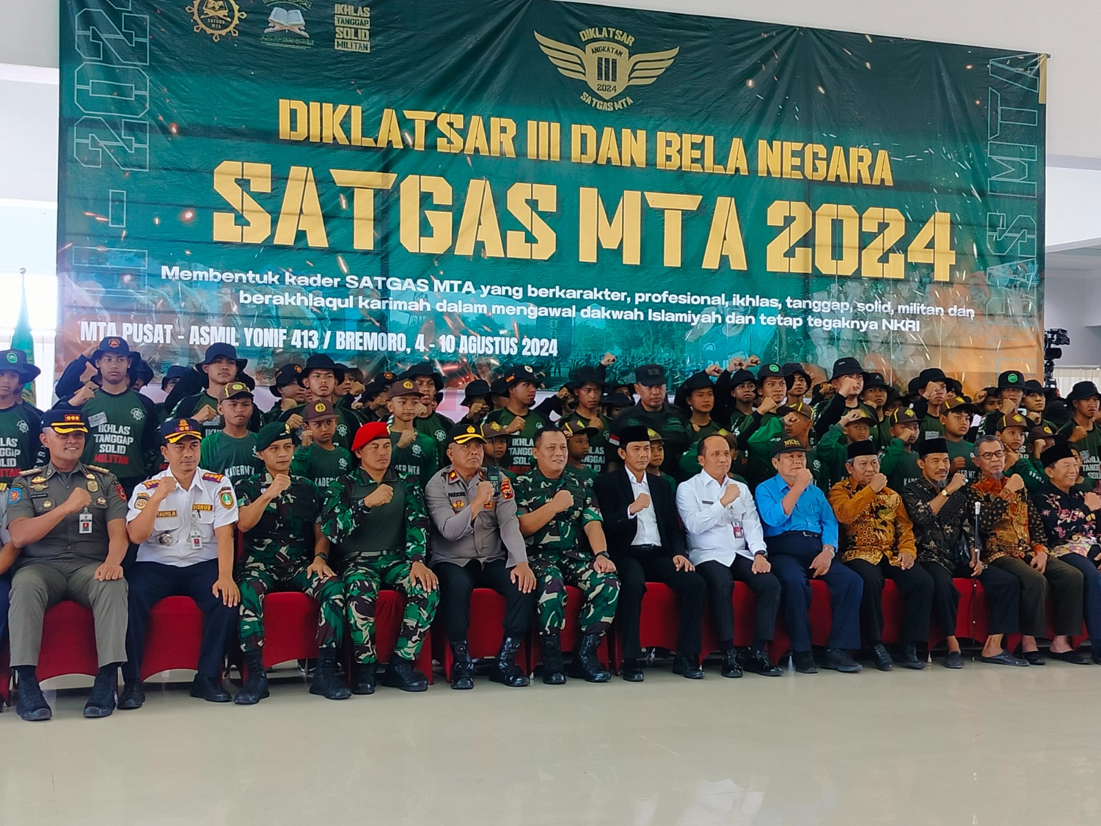&nbsp;Pembukaan diklatsar dan bela negara satgas MTA di Gedung MTA Pusat, Solo.