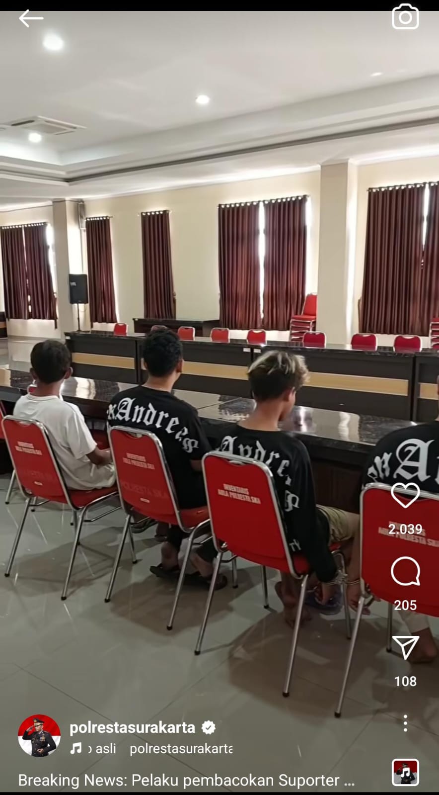 Pelaku penyabetan senjata tajam yang membuat dua suporter Persis Solo terluka saat mengawal bus pemain Persis di daerah dekat RSUD Moewardi.