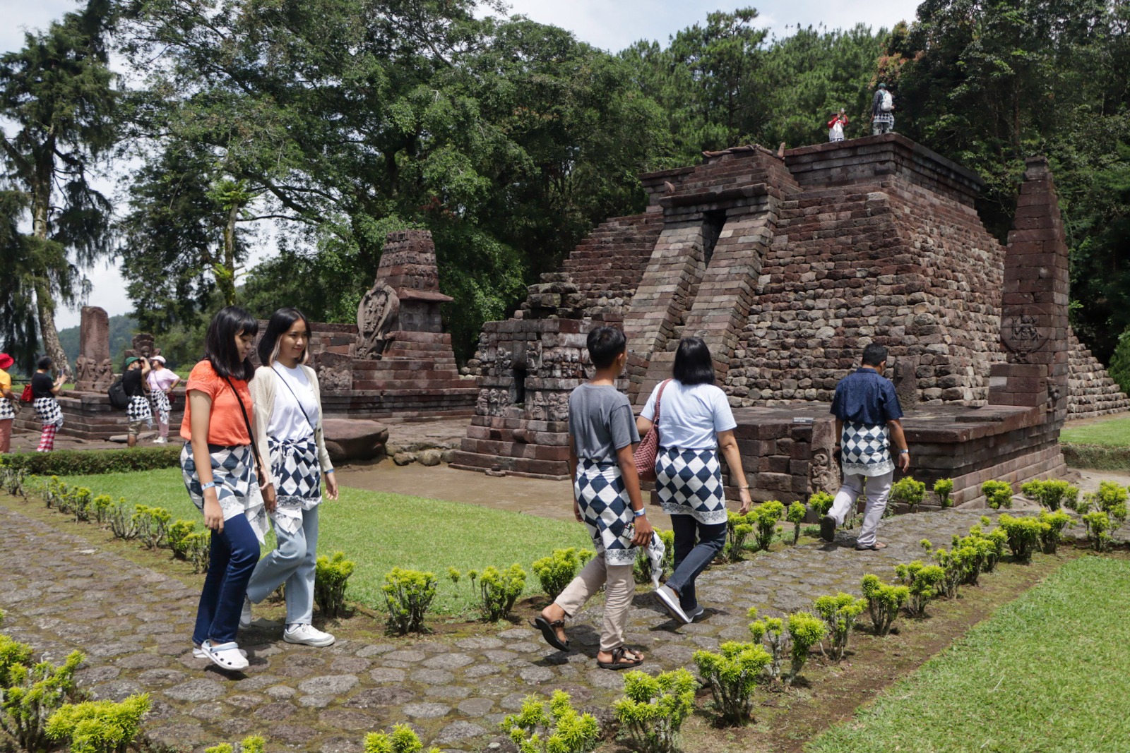 Candi Sukuh di Desa Berjo, Kecamatan Ngargoyoso, Karanganyar. (M Ihsan/Radar Solo)