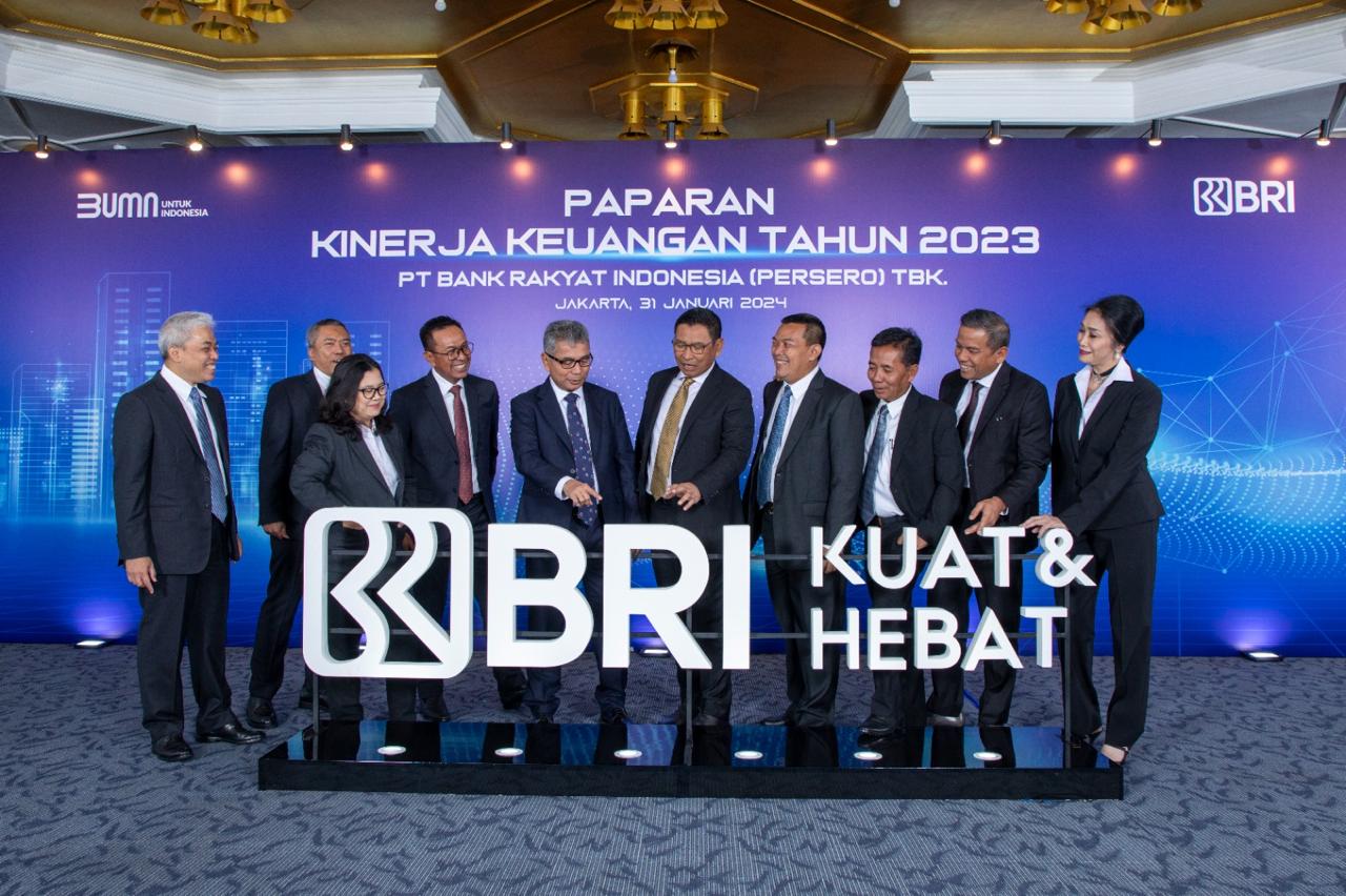 Jajaran top manajemen dalam paparan Kinerja Keuangan Tahun 2023.