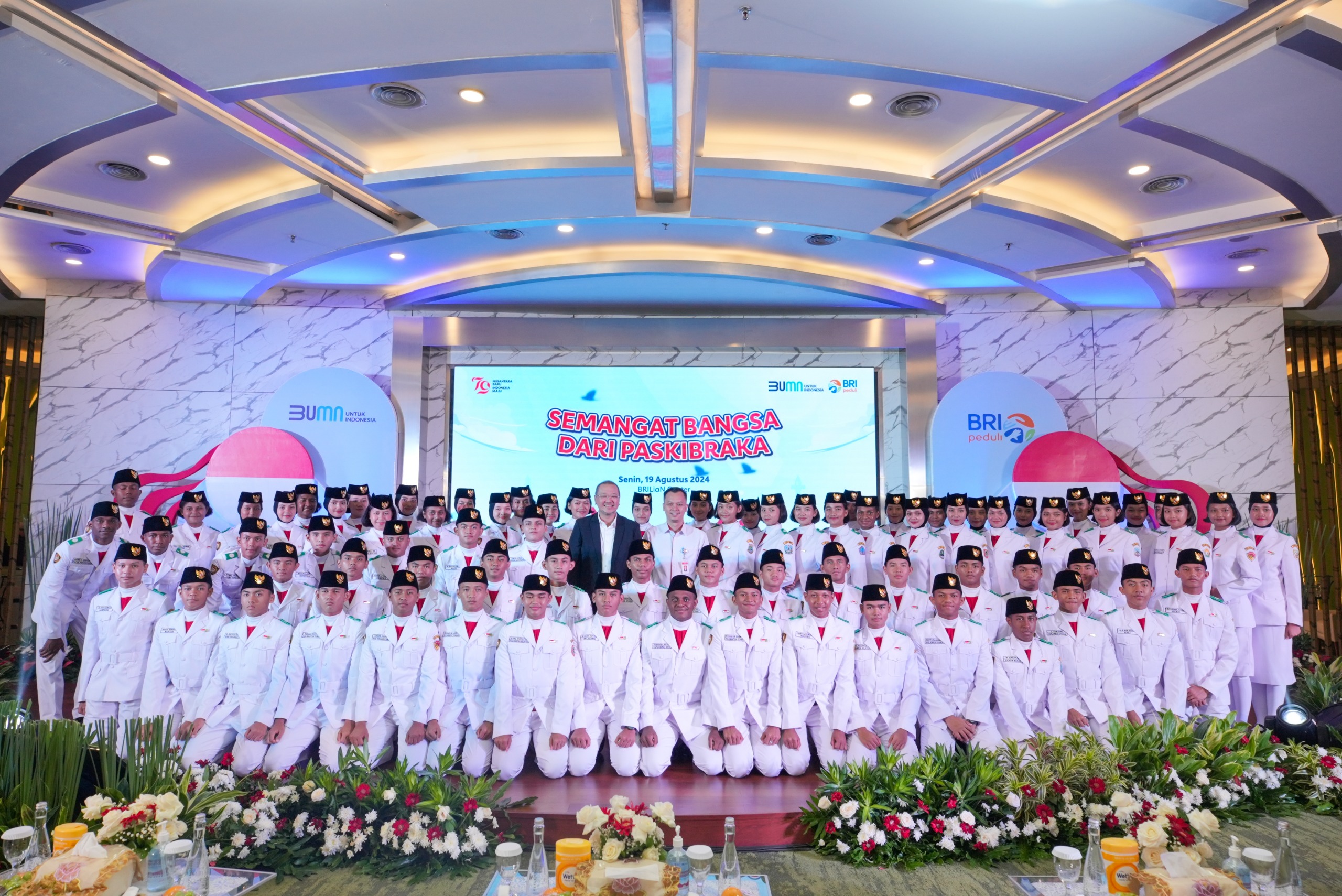 BRI memberikan beasiswa kepada Paskibraka tingkat pusat dan tenaga pendukung Paskibraka tingkat pusat.