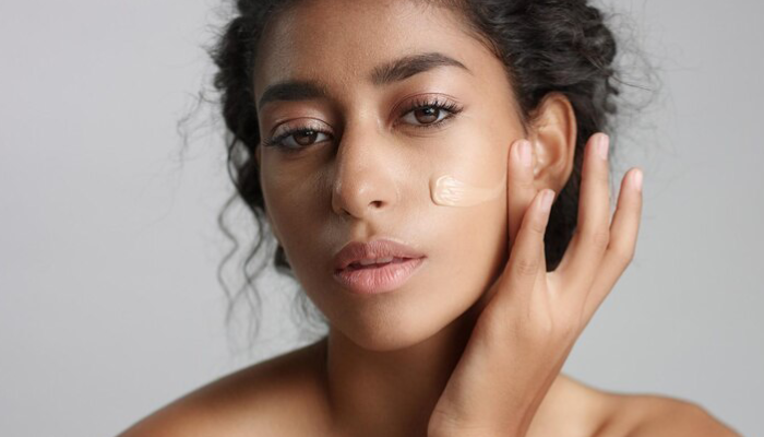 Ilustrasi tinted sunscreen.