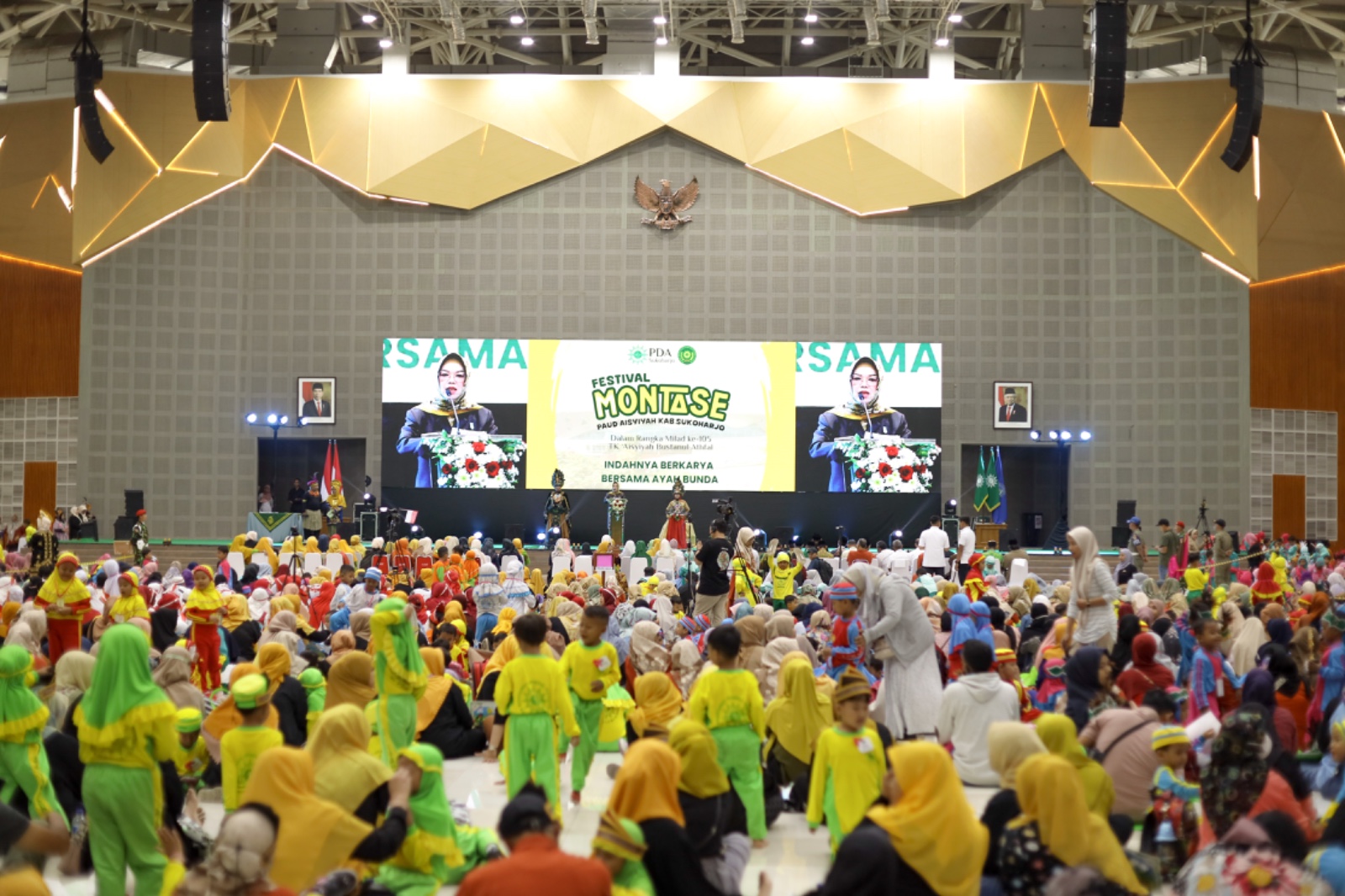 Bupati Sukoharjo Etik Suryani menghadiri Festival MONTASE PAUD