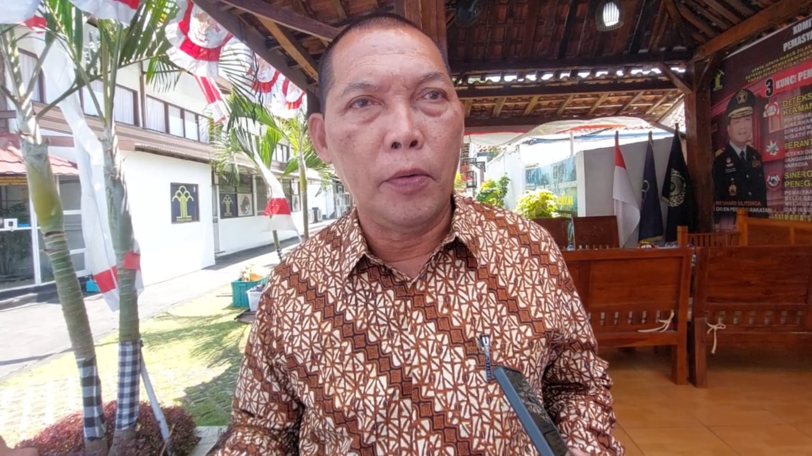 Teguh Prakosa saat ditemui usai mendatangi Pisah Sambut Kepala Rutan di Rutan Klas IA Solo, Kamis (29/8) pagi.