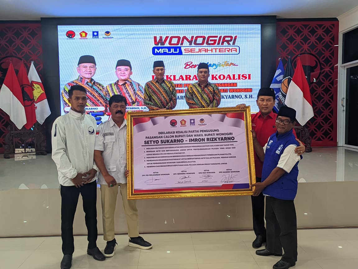 Deklarasi pasangan Setyo Sukarno-Imron Rizkyarno di Kantor DPC PDI Perjuangan Wonogiri, Kamis (29/8/2024).