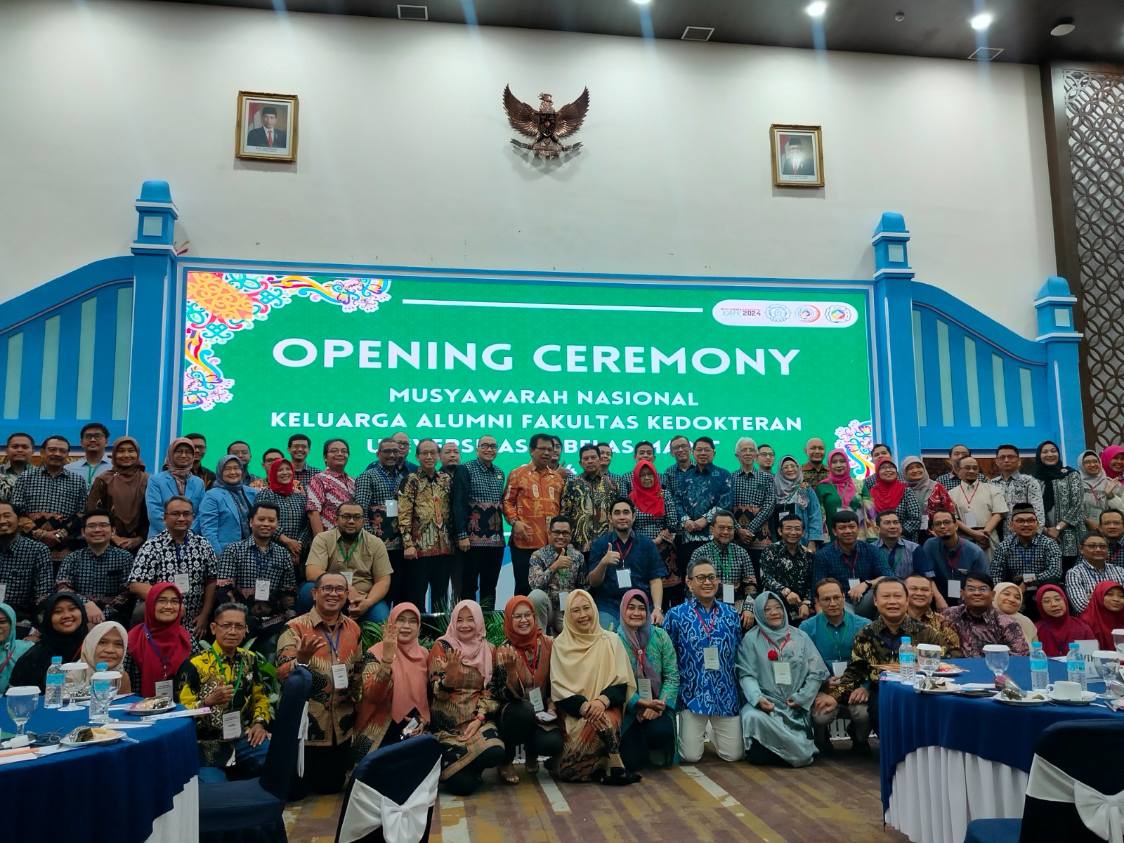 Foto bersama usai Munas KAFK UNS 2024 di UNS Tower, Sabtu (31/8).