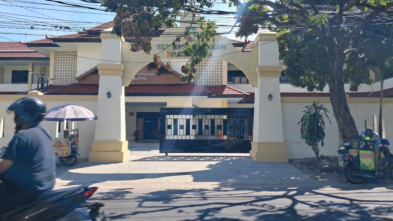 Bangunan baru SDN Bromantakan Solo.