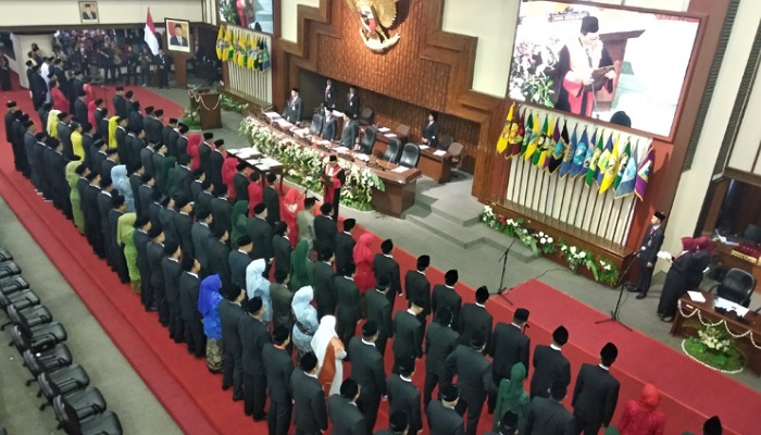 Pelantikan anggota DPRD Jateng periode 2024-2029 di gedung DPRD Jateng, Selasa (3/9/2024). (Adi Pras/Radar Solo)