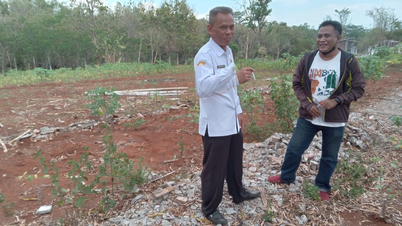 Lahan yang berpotensi ditanami pertanian dengan irigasi pompa di Kecamatan Polokarto, Rabu (4/9).