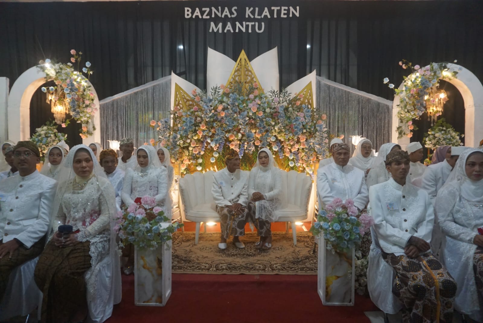 Resepsi dalam program Baznas Klaten Mantu di aula Masjid Raya Klaten, Kelurahan Kabupaten, Kecamatan Klaten Tengah, Klaten. (Angga Purenda/Radar Solo)