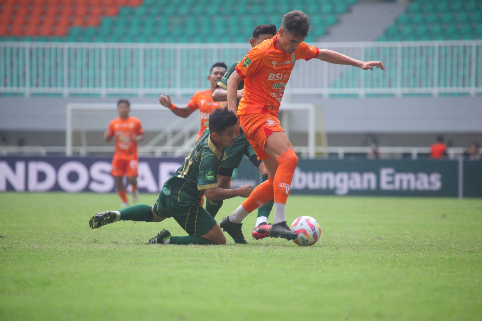 Laga Persikabo 1973 melawan Persiraja Banda Aceh di Liga 2 musim ini.