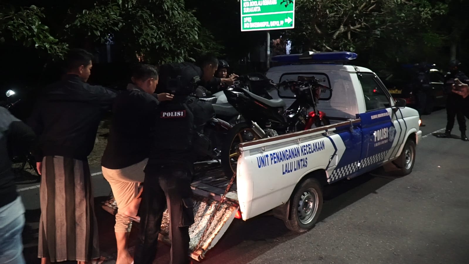Sepeda motor yang digunakan untuk balap liar di kompleks kantor Bupati Boyolali disita polisi, Sabtu (14/9/2024) dini hari.