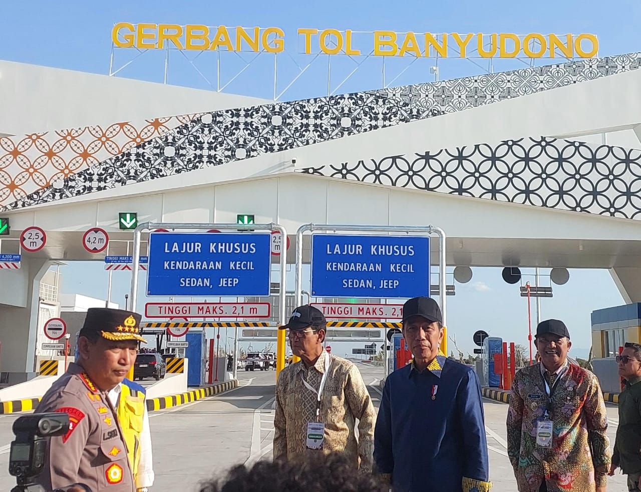 Presiden Jokowi resmikan tol Solo-Yogya, Kamis (19/9/2024).