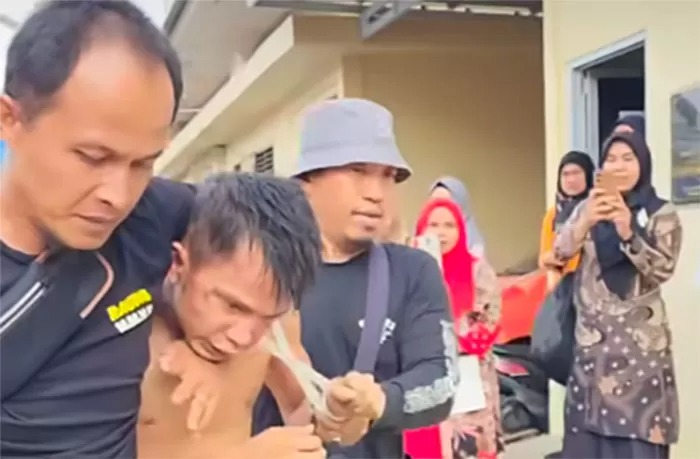Polres Padang Pariaman telah berhasil menangkap Indra Septriaman, tersangka pembunuhan dan rudapaksa kepada gadis penjual gorengan Nia Kurnia Sari.