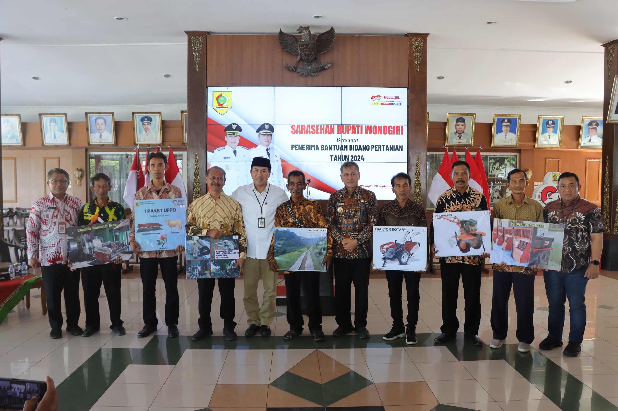 Pemkab Wonogiri beri bantuan bantuan kepada petani dan peternak dengan besaran total mencapai belasan milyar.