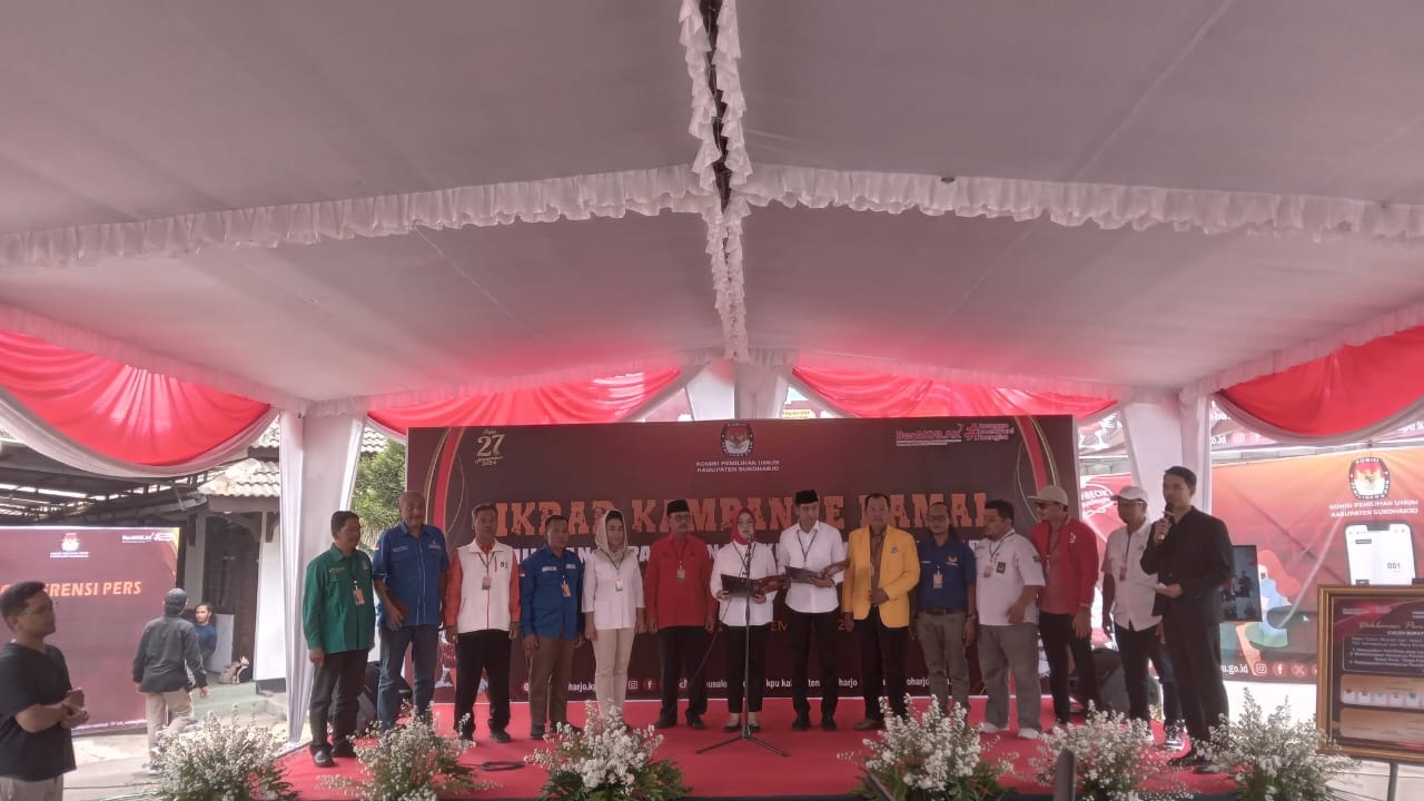 Deklarasi kampanye damai Pilkada 2024 yang digelar KPU Kabupaten Sukoharjo, Senin (23/9).
